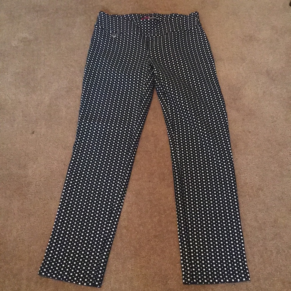 Black & White Straight Leg Stretch Pants